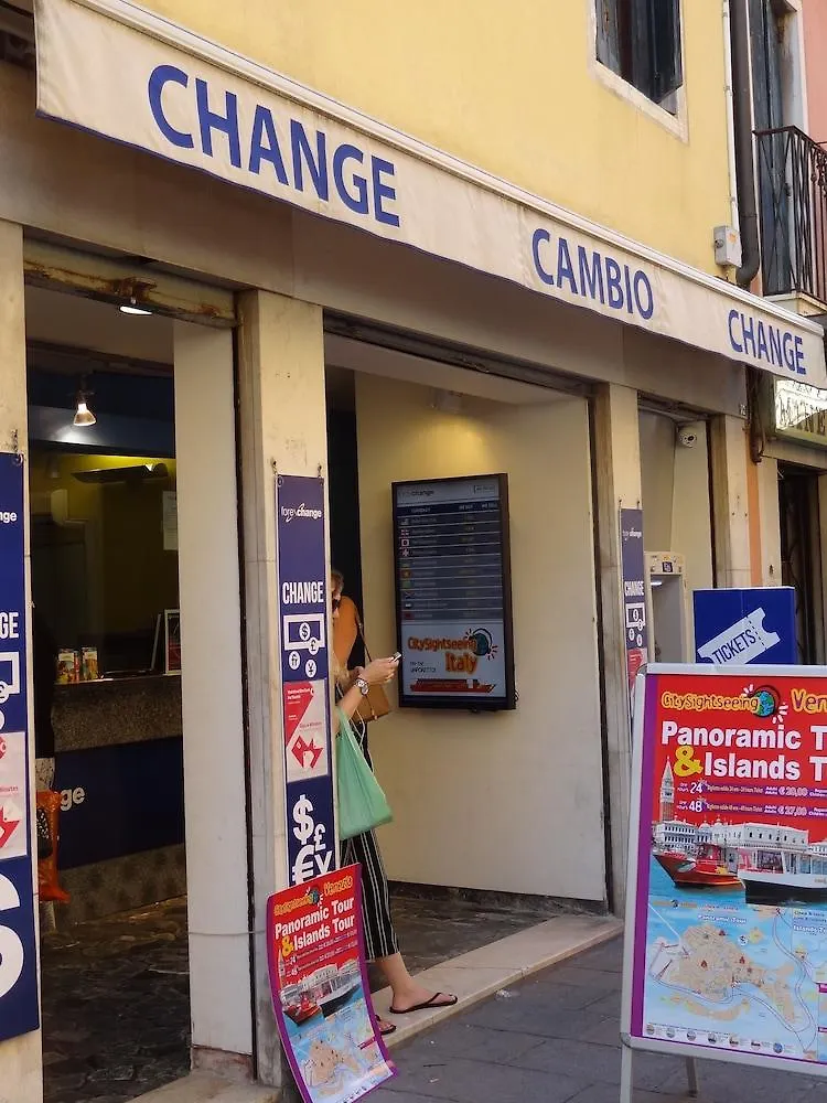 Hotel Minerva & Nettuno Venice 0*,  Italy